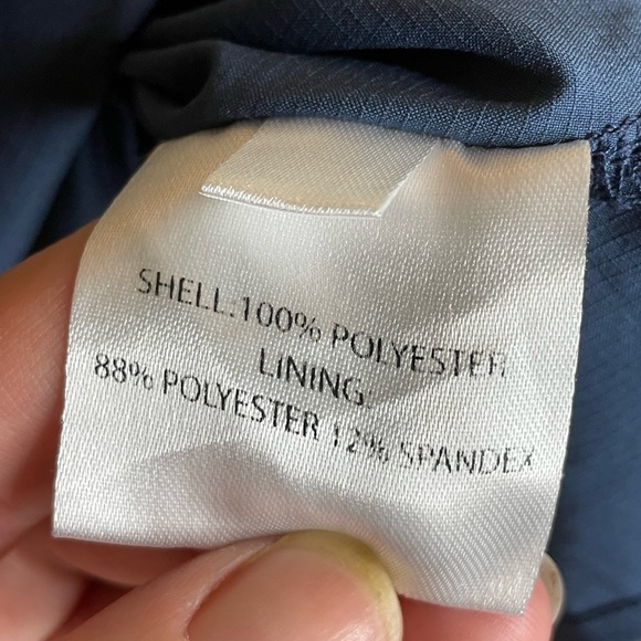 Simms. Navy blue skort. Size large - Picture 6 of 9